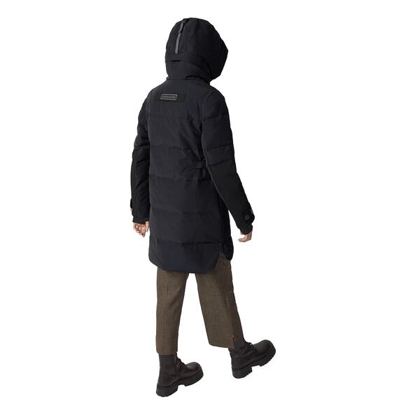 Canada Goose Bennett Parka in Navy & Black - Picture 13 of 16